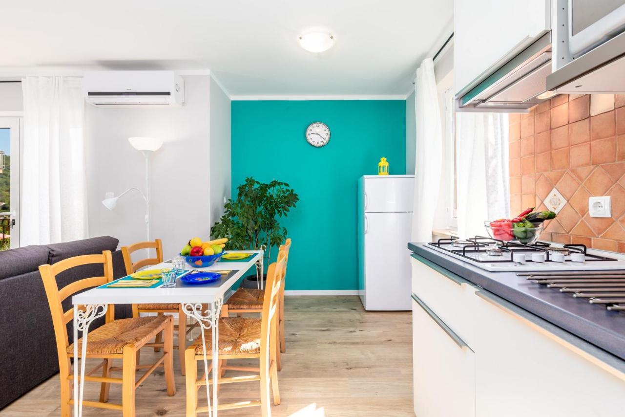 Apartments Alyss Lovran Extérieur photo