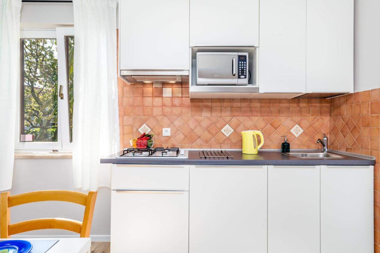 Apartments Alyss Lovran Extérieur photo